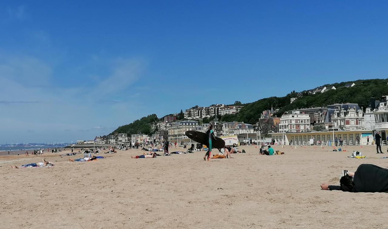 Appartement Trouville-Sur-Mer Vue Mer Imprenable Exterior foto