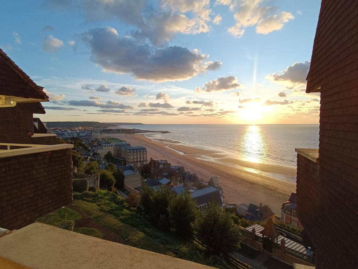 Appartement Trouville-Sur-Mer Vue Mer Imprenable Exterior foto