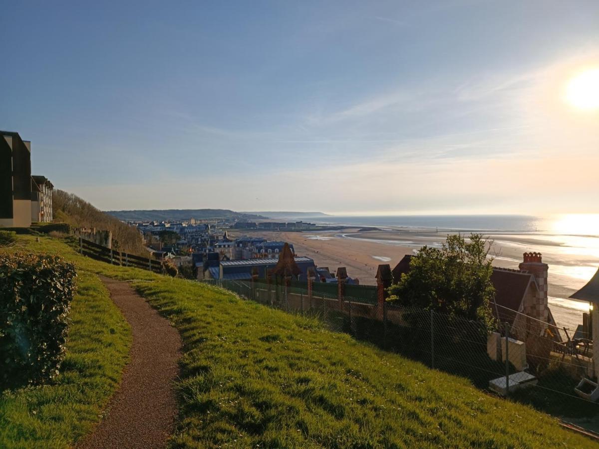 Appartement Trouville-Sur-Mer Vue Mer Imprenable Exterior foto